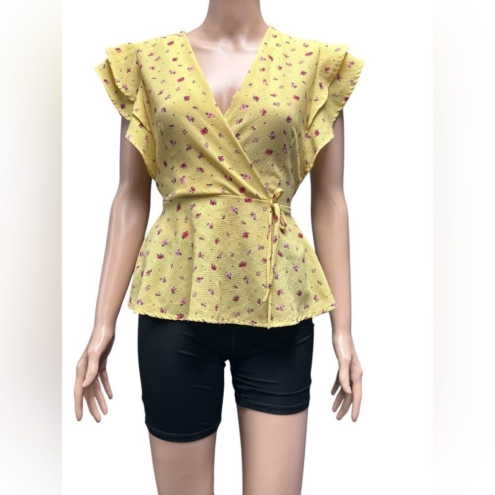 Monteau - EC - Floral Wrap Style Blouse